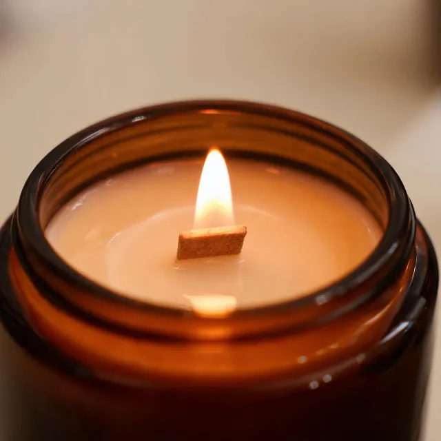 Amber jar candle detail